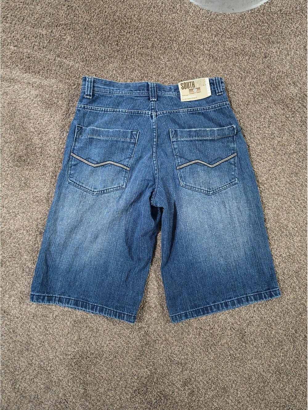 Vintage Y2K South Pole Men’s Denim Jean Shorts (jorts) Size 34” ripped pocket